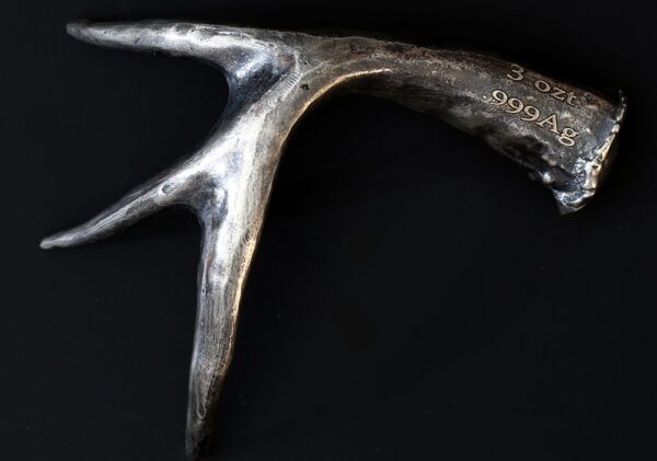 2022 GR Reserve Custom Buck Shed Antler 3oz Silver 3D Shaped - Image 3